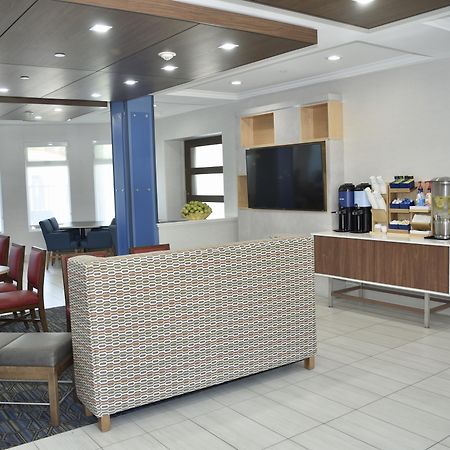 Holiday Inn Express Windsor Sonoma Wine Country By Ihg Dış mekan fotoğraf